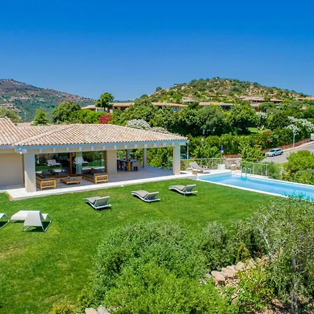 Aqa * San Teodoro (Sardinia)